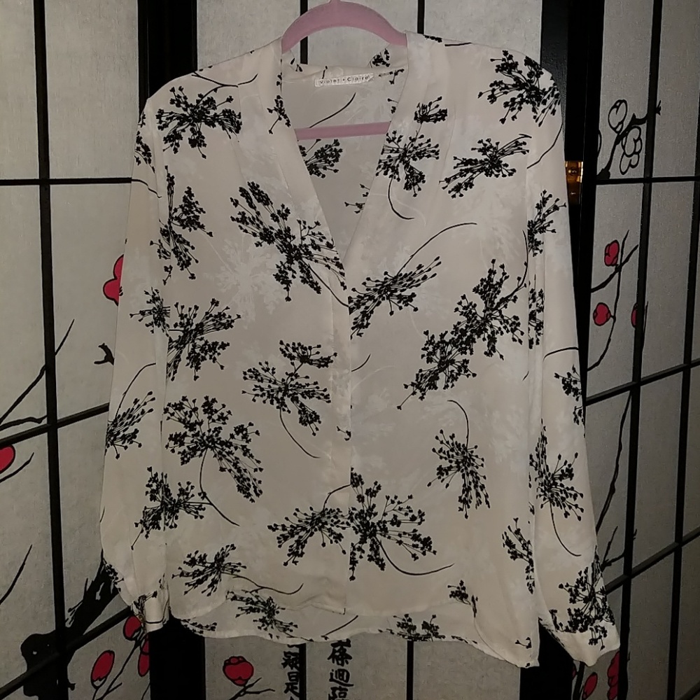 Violet & Claire V-Neck Blouse